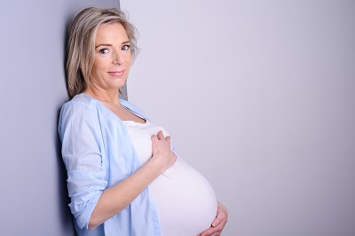 Late childbirth after 40 years in the EMC maternity hospital