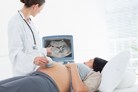 Treatment of intrauterine fetal growth retardation at the EMC clinic